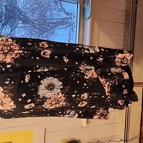 Status by chenault women's small long sleeve tunic with Beautiful color - Picture 4 of 9